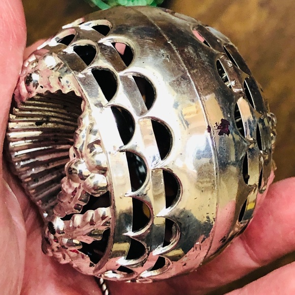 🎄SALE Set of 3 Vintage Mid Century Ornaments, 2-sided indent, decorative cutouts - Picture 10 of 11